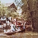 Wegen den vielen Kanälen wird das von vielen Indern zur Sommerfrische aufgesuchte Srinagar auch als "Venedig des Ostens" bezeichnet