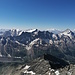 Aussicht vom Gipfel auf die südlichen Berner 3000er und die Walliser Alpen. 