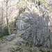 Obligatorisch beim Besuch des Adlerklippen-Gebiets ist der Aufstieg auf die eigentliche Adlerklippe (UIAA I).