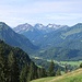 Die Berge des Mindelheimer Klettersteigs zeigen sich.
