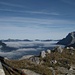Blick von der Handschuhspitze in den Talkessel Lermoos, rechts die Zugspitze mit "Neue Welt"