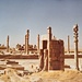Persepolis: Vorne das "Tor aller Länder" oder "Tor des Grosskönigs Xerxes" 