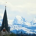 Kirchturm Waldi mit gezoomten Churfirsten