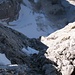 ..... linksseitig bricht die Westwand haltlos 1000 Meter ab zum Travignolo-Gletscher.