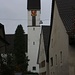 Die Kirche im alten Dorfzentrum von Zeiningen (340m), sie wurde 1776 gebaut und steht heute unter eidgenössischem Denkmalschutz.