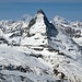 Matterhorn flankiert von Mont Blanc und Grand Combin
