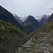 Im hinteren Teil des Val di Rierna erheben sich mit Cima di Rierna und der Cima di Bri rund 2500 m hohe Gipfel