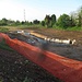 Nella fascia di terreno tra il fiume e le vasche si stanno realizzando degli stagni per favorire la biodiversità anche in questa zona.