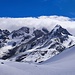 Es reisst auf - die Grösse der Bergsturzes wird sichtbar