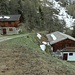 erste Almhütten