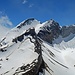 die gegenüberliegenden Berge vom Margelchopf Gipfel aus fotografiert