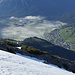 Tiefblick zur Alm und nach Lermoos