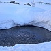 Ca. 300m von der Hütte entfernt gibt es fließendes Wasser.