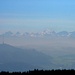 Fernblick vom Chutzenturm zu  den Zentralschweizer Alpen (Schlossberg, 94 km, Titlis, 89 km, Wendenstöcke, 85 km).