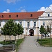 Snědovice, Schloss