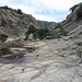 Un’altra zona molto caratteristica è quella del letto roccioso del Rio Oridda a monte della cascata.