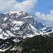 Rechts hinter der Rofanspitze blitzt die Hochiss hervor