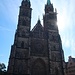 Die zwischen den Jahren 1250 und 1477 errichtete Lorenzkirche ist erreicht.