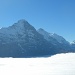 Nebelmeer über Grindelwald mit Blick zum Eiger