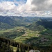 Abstieg über die Bucher-Alm nach Birkenstein.<br />Blick ins Leitzachtal