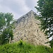 ... zur Burgruine Kastelen