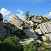 Ich umrunde die Mauseklippe und steige hier auf der Rückseite hinauf (T3), auf der Vorderseite ginge es aber genauso gut.