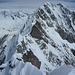 Im NE zeigt der Teufel seine weissen und schwarzen Zähne...Blick vom Breitlauihorn über den Tyfelsgrat zum Lötschentaler Breithorn, bei guten Verhältnisse wohl eine erstklassige Challenge...