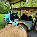 Granges à Baubovy, ancienne jeep. 