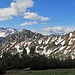 meine anspruchsvolle Abstiegsroute vom Schönberg geht über ca. 15 steil abfallende Schneefelder, siehe rote Linie auf dem Foto.