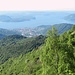 Salendo il panorama si apre su Verbania e il Lago Maggiore.