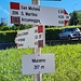 <b>Decido di continuare sulla litoranea ancora per 3 km, quindi svolto a sinistra per salire a Brezzo di Bedero. Non mi aspettavo di vedere così tante case di vacanza con ospiti provenienti soprattutto dalla Germania, ma anche dalla Svizzera. Passo dalla località Ticinallo e subito dopo arrivo a Muceno (317 m). Inizia la vera salita lungo l’itinerario 206, che ha pure una valenza storica, in quanto si sviluppa su una strada militare della Linea Cadorna. </b>