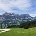 nun zeigen sich (rechts vom Hohgant) auch Sibe Hängste und Burst