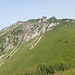 Der Gipfel vom Rochers de Naye kann schon gesehen werden. 