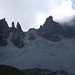 Steile Wände, Türme und Zinnen - fast wie in den Dolomiten.