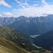 Das Oberbergtal schaut man entlang zu Kirchdachspitze und Habicht.