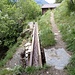 Bei Ritzibodu tritt die Kummera-Suone zum ersten mal ans Tageslicht. Wir aber verlassen die Suone hier und steigen bergwärts zur nächsten Suone auf.