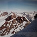Im Aufstieg zum Castor. Hinten links das Matterhorn.