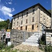 in der Karte als Rifugio gekennzeichnet - man kann aber schwer erahnen, wann und wie es noch genutzt wird
