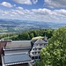 Blick übers Hotel-Restaurant ...