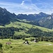 Der Ausblick von etwas unterhalb des Gipfels, heute entdeckte ich, dass es einen Pfad über den Westgrat gibt.