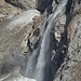 Wasserfall vom Lysgletscher