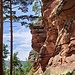 Der Spirkelbacher Rauhfels bildet den Westkamm des Kleinen Rauhbergs. Ein mächtiges, bis zu 46 Meter hohes Riff, das zum Klettern jede Menge Möglichkeiten bietet, in allen Schwierigkeiten und Vorlieben.
