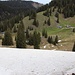 Schneerutschend hinab
