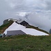 .. die Hütte ist noch zu ..