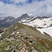 Gipfelpanorama vom Nordgipfel: Zermaidspitze und Ratschinger Weißen liegen genau hintereinander.