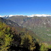 Blick ins Valle Onsernone. [http://www.hikr.org/gallery/photo300195.html?post_id=23707#1 Hier die Frühlingsansicht mit vielen Gipfelbeschriftungen].