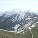 <b>Il Monte Crocione e il Monte di Tremezzo in una foto del 1.5.2009.</b>
