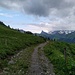 Ab und zu blaue Flecken; hinten das Glegghorn