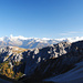 Blaser links, Peilspitze rechts, dahinter die Tuxer Alpen