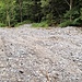 Es gibt noch viel zu tun bis die Fahrstrasse wieder fahr- beziehungsweise begehbar ist